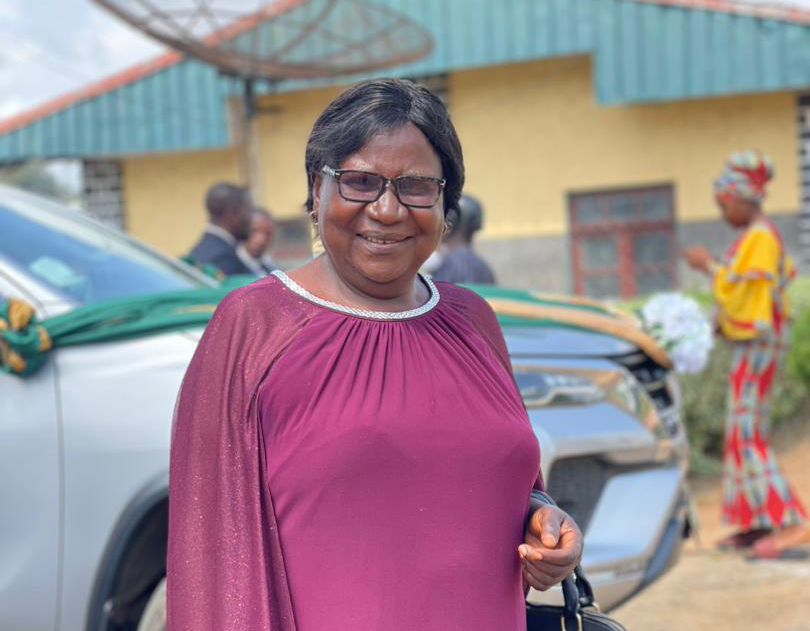 Mrs. Lakbub née Frida Mbosimuan Menyong
